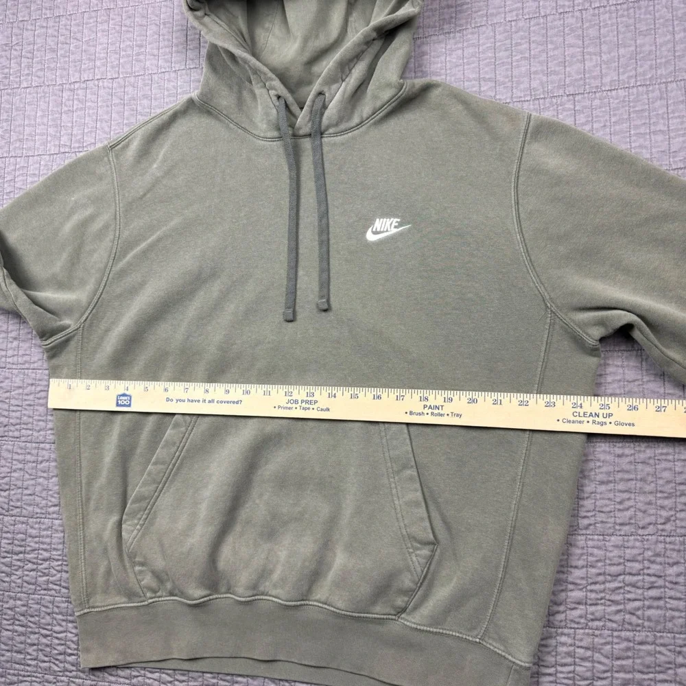 Nike Hoodie Sweatshirt Men Medium Green Club Fleece Sportswear Casual Faded